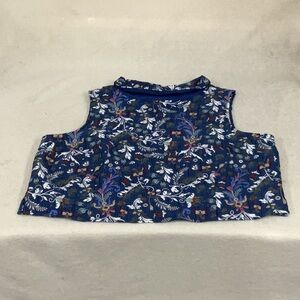 EUC Woman’s sleeveless Eva Mendez cropped shirt with zipper down the back